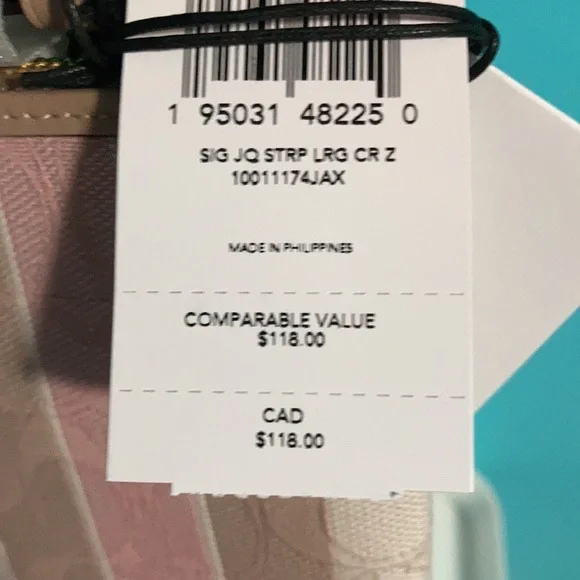 Coach large wristlet in sig jacquard stripes gold taffy. New - Picture 5 of 5